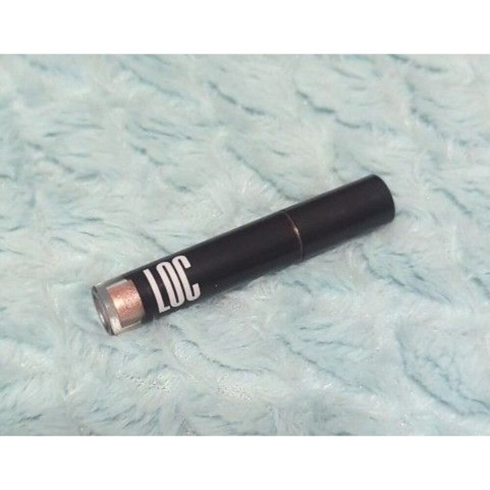 Liquid Shimmer Shadow LOC